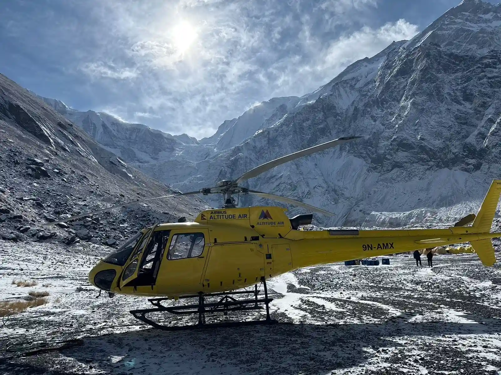 mardi himal helicopter tour
